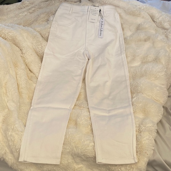 For Love And Lemons, Dillion Jeans, white cropped pants, NWT, size small - Picture 3 of 8